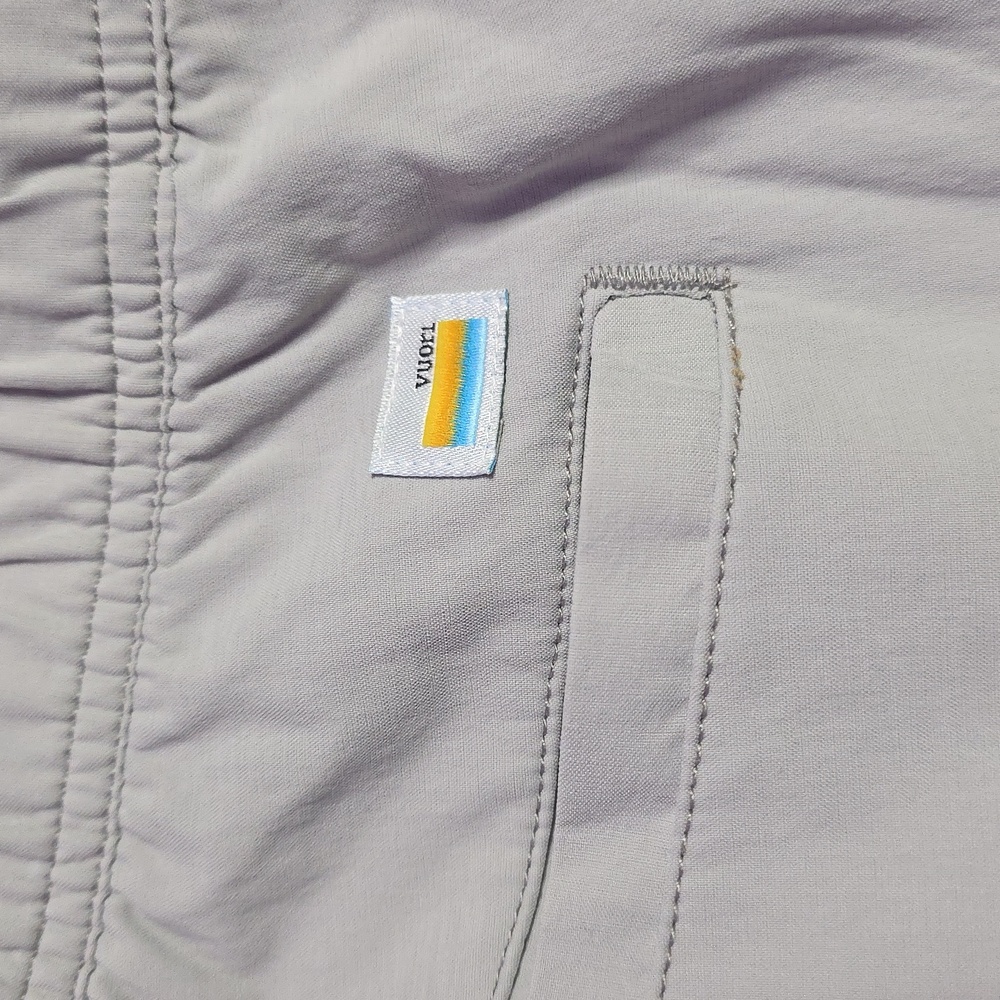 NWT Men's Vuori "Technical Climber Pant", color Fog Newest Version Various Sizes - Picture 6 of 6